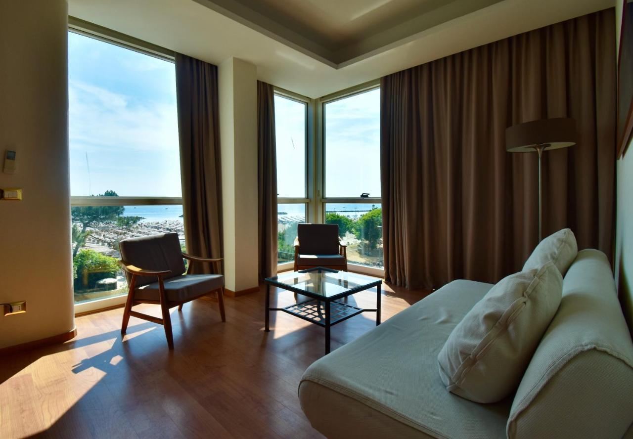 Hotel Astor B&B ลิโด ดิ กลาสเซ ภายนอก รูปภาพ