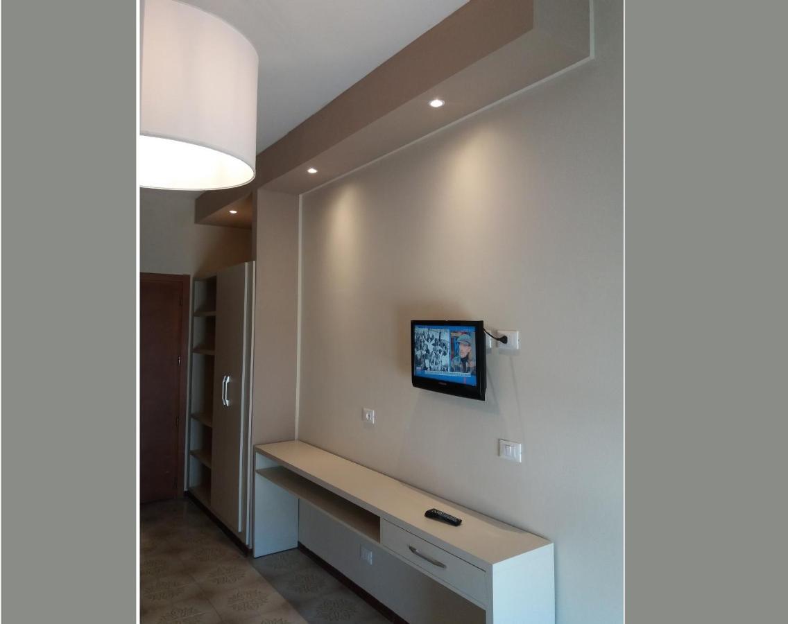Hotel Astor B&B ลิโด ดิ กลาสเซ ภายนอก รูปภาพ